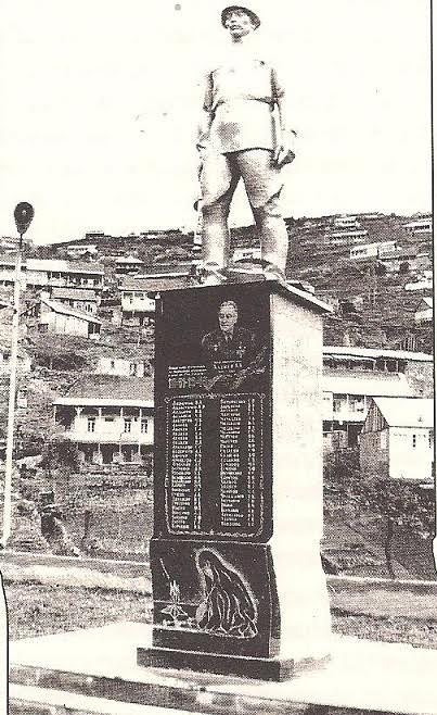 Άγαλμα για τους Έλληνες στρατιώτες που έπεσαν στον Μεγάλο Πατριωτικό Πόλεμο (Αρχείο Ελληνισμού Μαύρης Θάλασσας)