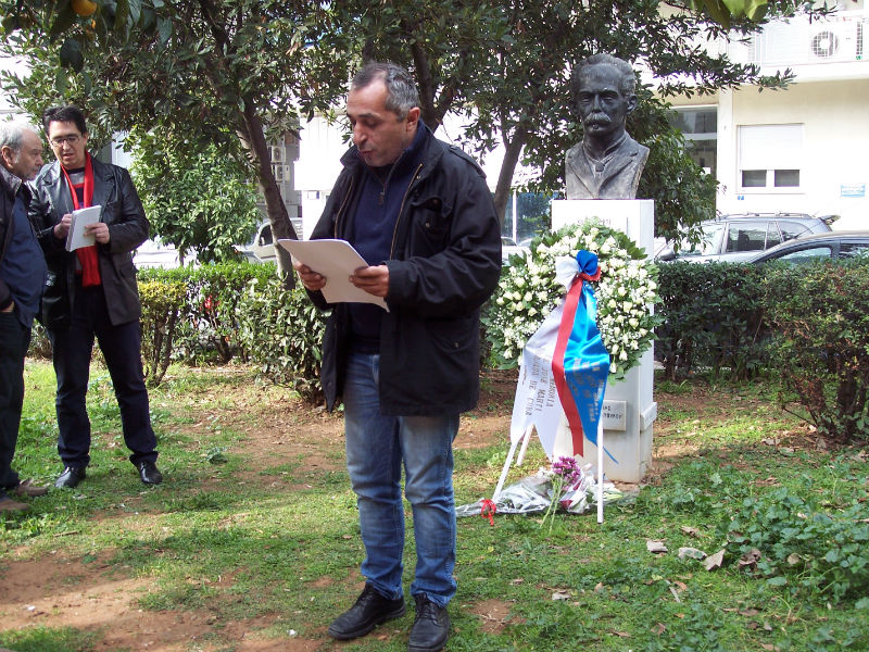 Ο εκπρόσωπος του Ελληνοκουβανικού Συνδέσμου Φιλίας και Αλληλεγγύης Βασίλης Πάπαρης