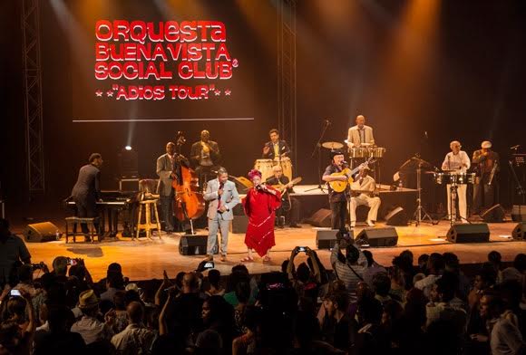 Omara Portuondo , la Diva de Buena Vista Social Club, en la culminación de su Adios Tour, en el teatro Karl Marx, en La Habana, el 14 de mayo de 2016.ACN FOTO/Marcelino VAZQUEZ HERNANDEZ/