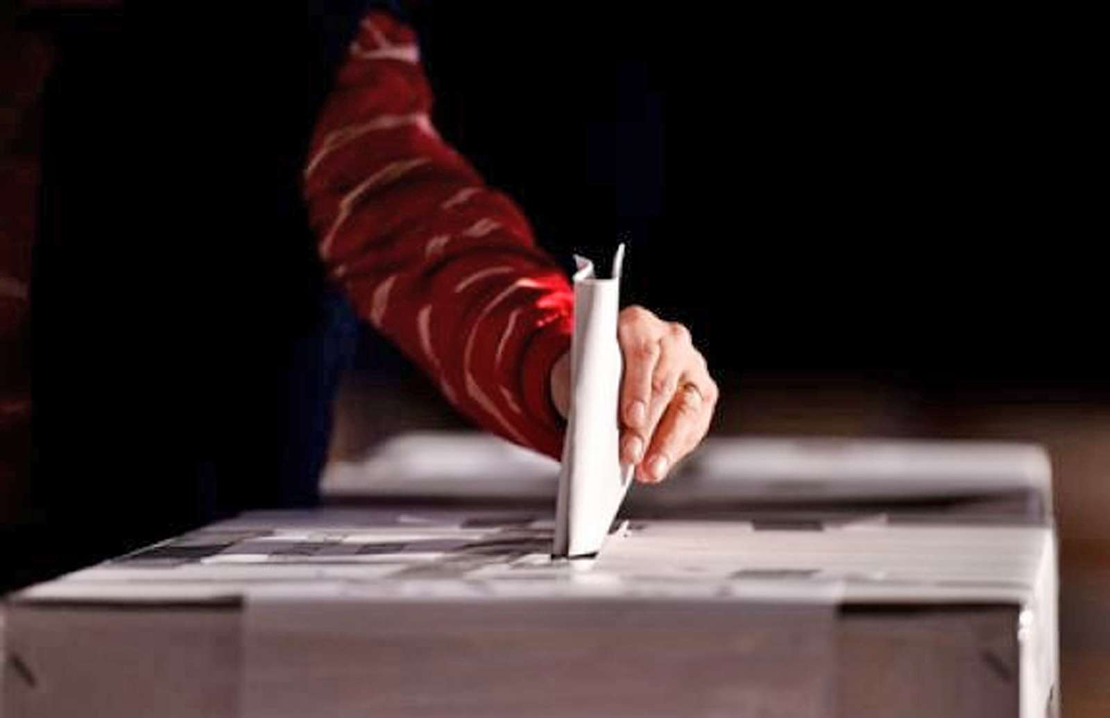 Ψήφος των αποδήμων: Ξάστερη και προς το συμφέρον των ομογενών η θέση του ΚΚΕ