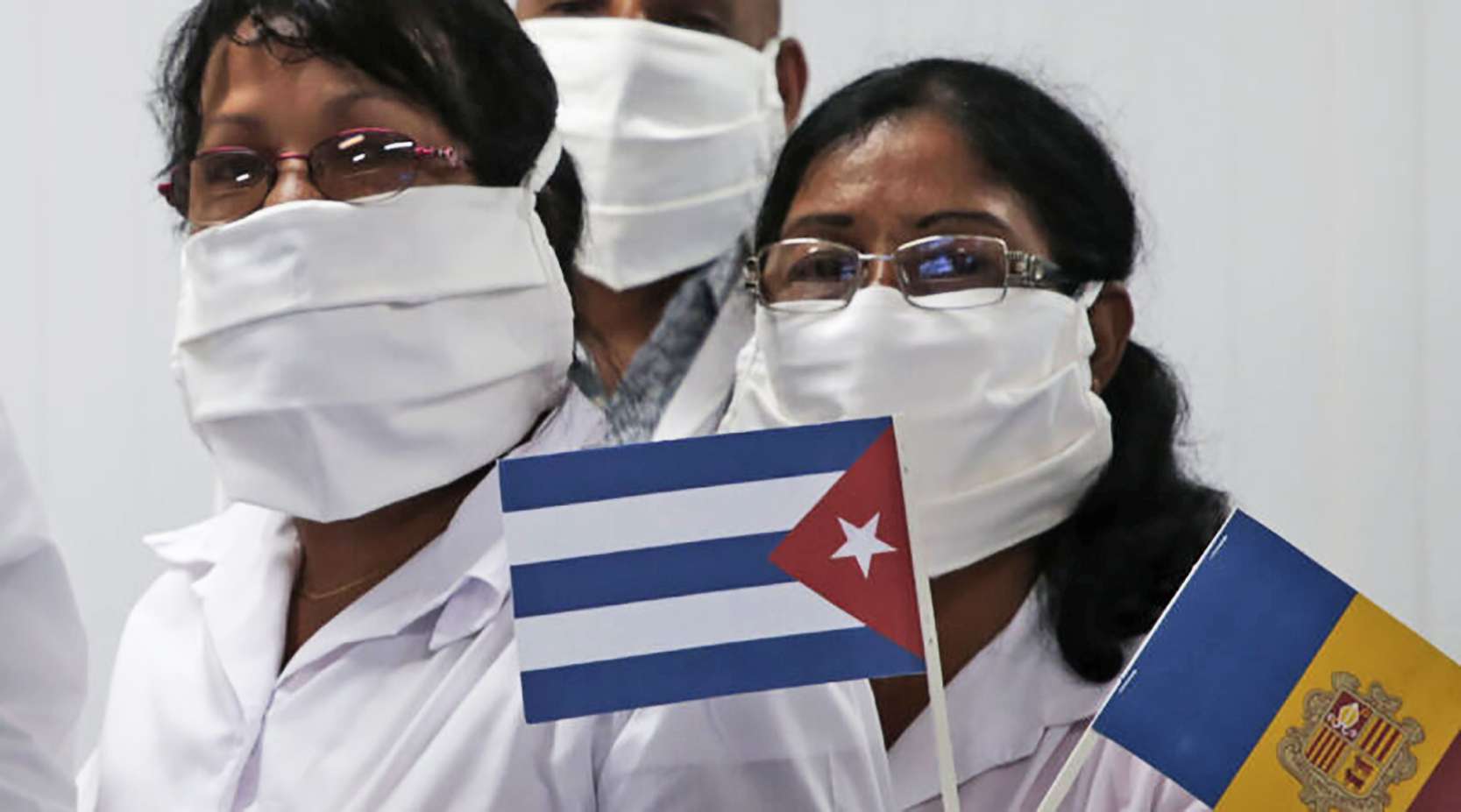 κουβανική ιατρική διεθνιστική βοήθεια κλείνει έξι δεκαετίες