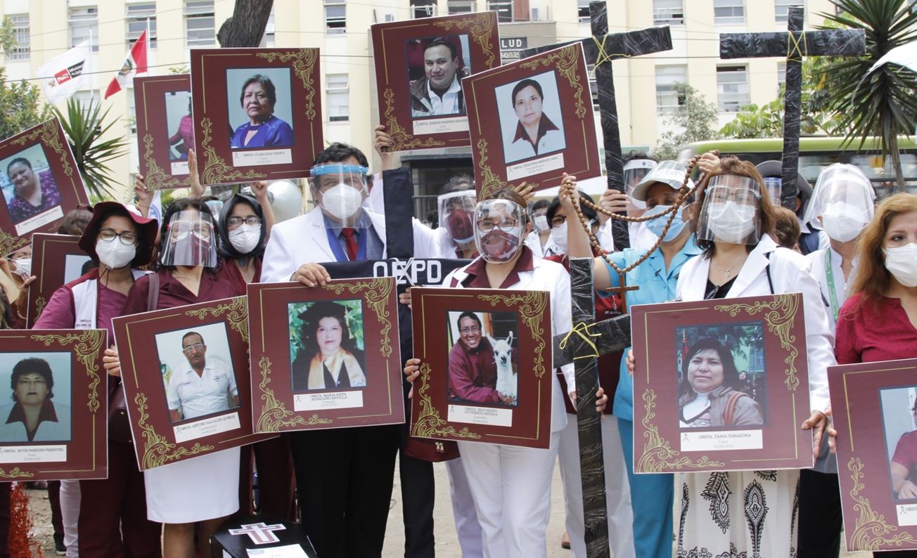 Peru Στη μνήμη των νεκρών του Covid
