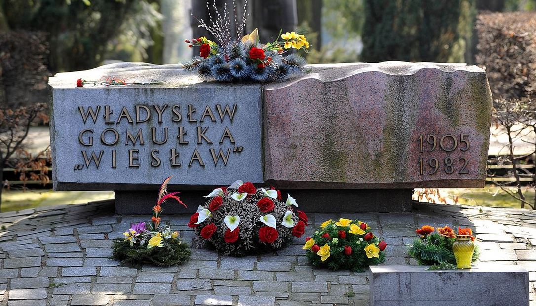 Gomułkas grave Powązki Military Cemetery